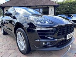 Black Used 2016 Porsche Macan SUV | £18,977 (Good price)