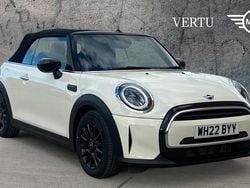 White Used 2022 Mini Cooper Classic Hatchback | £17,080 (Fair price)