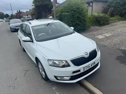 White Used 2015 Skoda Octavia SE Estate | £3,495 (Expensive)