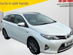 Used 2014 Toyota Auris Touring Sports Estate | £7,988 (Fair price)