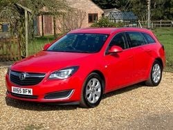 Red Used 2015 Vauxhall Insignia Estate | £7,495 (Expensive)