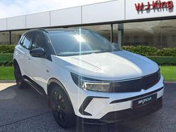 White Used 2022 Vauxhall Grandland X SRi SUV | £16,965 (A bit pricey)