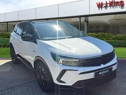 White Used 2022 Vauxhall Grandland X SRi SUV | £16,965 (A bit pricey)