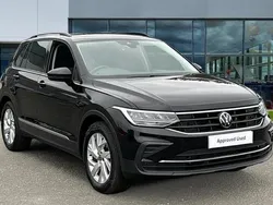 Black Used 2023 VW Tiguan Life SUV | £25,220 (Fair price)