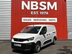 White Used 2023 Peugeot Partner Premium MPV | £11,250 (Fair price)