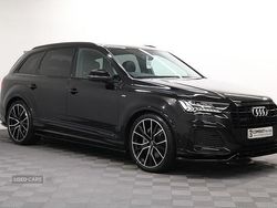 Black Used 2023 Audi Q7 S-Line SUV | £46,995 (Expensive)