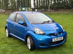 Blue Used 2009 Toyota Aygo Hatchback | £2,249 (Good price)