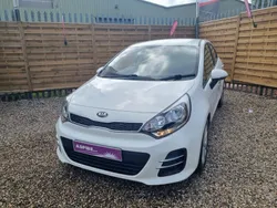White Used 2016 Kia Rio 2 Hatchback | £5,595 (Fair price)