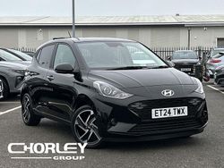 Black Used 2024 Hyundai i10 Premium Hatchback | £15,279 (Fair price)