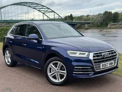 Blue Used 2017 Audi Q5 S-Line SUV | £18,999 (Fair price)