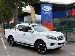 White Used 2021 Nissan Navara Tekna Pickup | £19,490 (Fair price)