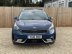 Blue Used 2016 Kia Niro 2 SUV | £10,100 (Fair price)