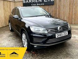 Black Used 2015 VW Touareg R-line SUV | £15,495 (Fair price)
