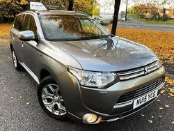 Grey Used 2015 Mitsubishi Outlander P-HEV Estate | £8,595 (Fair price)
