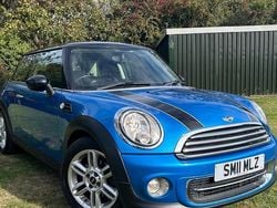 Blue Used 2011 Mini Cooper Hatch Hatchback | £2,995 (Good price)