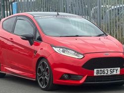 Red Used 2013 Ford Fiesta ST Hatchback | £2,695 (Super price)