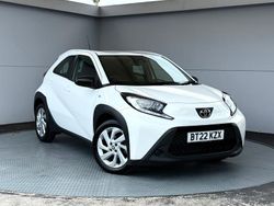 White Used 2022 Toyota Aygo X PURE SUV | £12,499