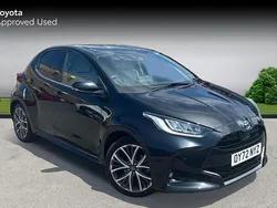 Black Used 2022 Toyota Yaris Hybrid | £16,998 (Good price)