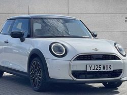 White Used 2025 Mini Cooper Hatch Hatchback | £26,250