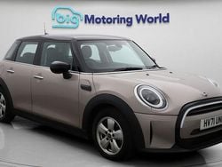 Used 2021 Mini Cooper Classic Hatchback | £15,700 (Fair price)