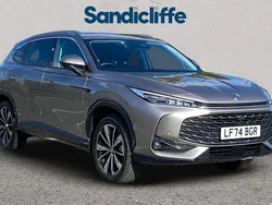 Metallic cosmic silver Used 2024 MG HS Trophy SUV | £21,085 (Expensive)