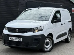 White Used 2023 Peugeot Partner Premium MPV | £12,990 (Fair price)