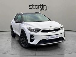 White Used 2019 Kia Stonic SUV | £10,299 (Fair price)