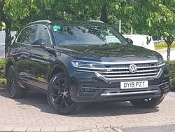 Black Used 2019 VW Touareg R-line SUV | £30,498 (Fair price)