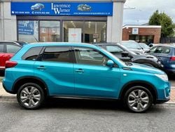 Turquoise Used 2019 Suzuki Vitara SZ-T Hatchback | £11,475 (Fair price)