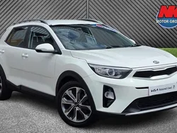 White Used 2018 Kia Stonic 2 SUV | £7,499 (Fair price)