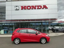 Red Used 2016 Honda Jazz SE Hatchback | £7,799 (Fair price)