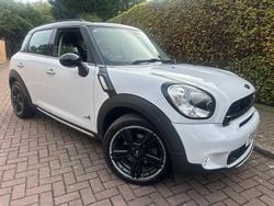 White Used 2015 Mini Cooper S Countryman SUV | £5,490 (Good price)