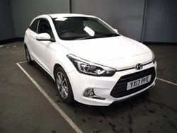 White Used 2017 Hyundai i20 SE Coupe | £7,299 (Fair price)