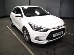 White Used 2017 Hyundai i20 SE Coupe | £6,999 (Fair price)