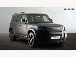 Santorini black Used 2025 Land Rover Defender HSE Dynamic SUV | £82,990 (Expensive)
