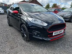 Black Used 2016 Ford Fiesta Zetec Hatchback | £4,495 (Good price)