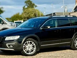 Black Used 2015 Volvo XC70 SE Lux SUV | £15,950 (A bit pricey)