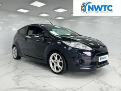 Black Used 2012 Ford Fiesta Zetec Hatchback | £2,995 (Fair price)