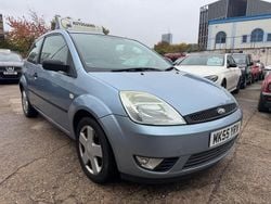 Blue Used 2005 Ford Fiesta Zetec Hatchback | £1,500 (Fair price)