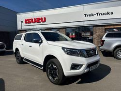 White Used 2021 Nissan Navara Tekna Pickup | £14,495 (Good price)
