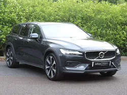 Grey Used 2019 Volvo V60 CC Estate | £21,995 (Fair price)