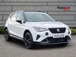 Glacial white midnight black New 2025 Seat Arona Black Edition SUV | £21,990 (Fair price)