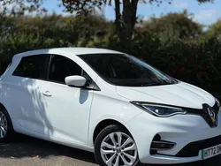 White Used 2022 Renault Rapid SE Hatchback | £10,130 (Fair price)