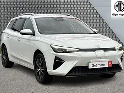 White Used 2022 MG MG5 EV Trophy Estate | £17,781 (Fair price)