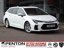 White Used 2022 Suzuki Swace SZ-T Estate | £16,990 (Fair price)