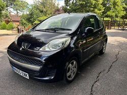 Black Used 2010 Peugeot 107 Hatchback | £1,790 (Fair price)