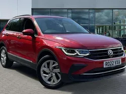 Kings red premium metallic Used 2022 VW Tiguan Life SUV | £22,413 (Super price)