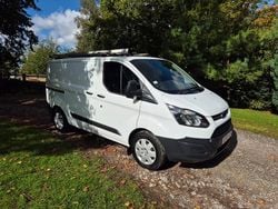 White Used 2016 Ford Transit Custom Van | £5,950 (Good price)