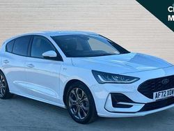 White Used 2022 Ford Focus ST-Line Hatchback | £15,794 (Fair price)
