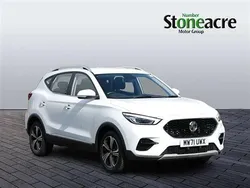 White Used 2022 MG ZS Excite Sedan | £10,999 (Fair price)